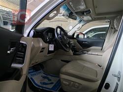 تۆیۆتا لاند کروزەر